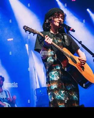 Cavetown Oakland