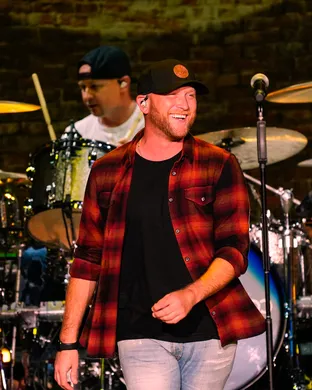 Cole Swindell Modesto