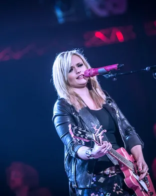 Miranda Lambert Salinas