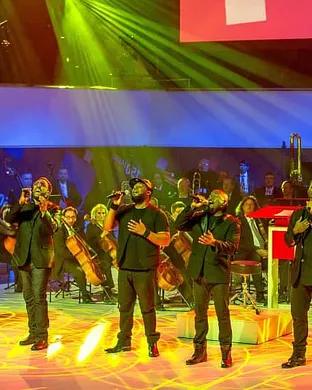 Naturally 7 Tracy