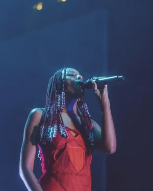 Ravyn Lenae Oakland