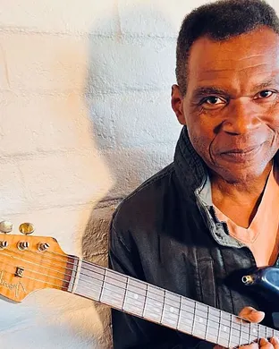 Robert Cray Band Oakland